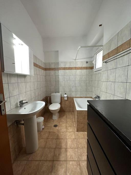 Central Appartment3 With Parking Yenişehir Dış mekan fotoğraf